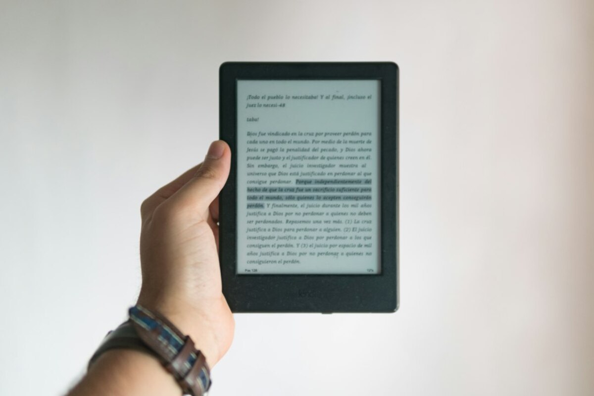 Do You Really Own That E‑Book? What “Buy Now” Usually Means